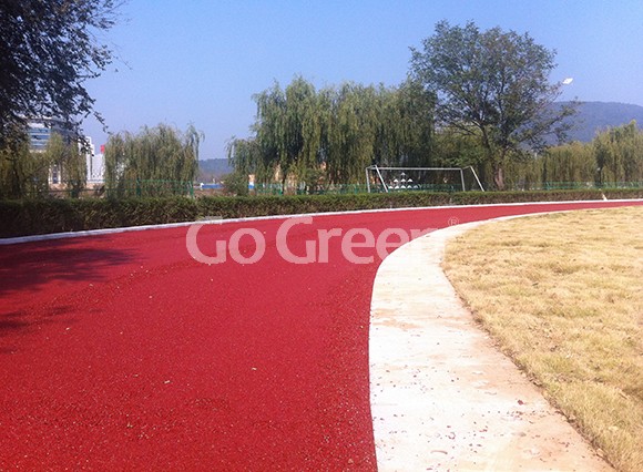 Asfalto de color de mezcla en frío aplicado en la pista de atletismo