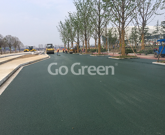 Asfalto de color amarillo y verde en la sala de exposiciones de Jiangsu