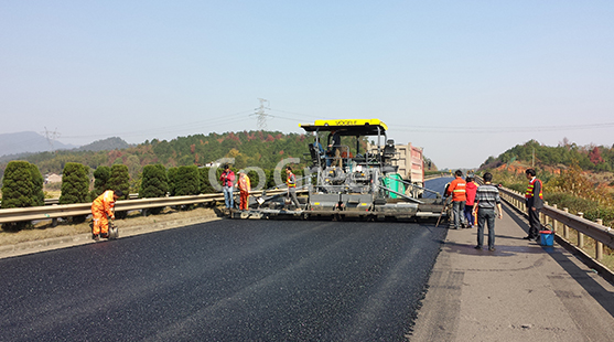 Micro pavimento Asfalto ampliamente utilizado en autopista